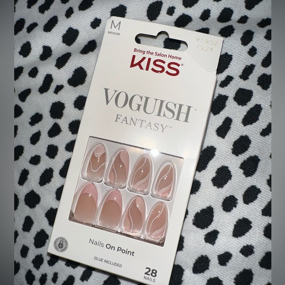 Kiss Accessories - Kiss Brand New Voguish Fantasy French Tip and Swirl Pattern Medium Length Nails